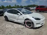2021 Tesla Model 3 фото