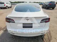 2021 Tesla Model 3 фото