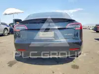 2021 Tesla Model 3 фото