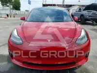2021 Tesla Model 3 фото