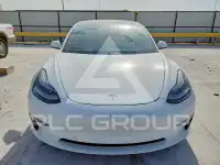 2021 Tesla Model 3 фото