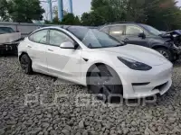 2021 Tesla Model 3 фото