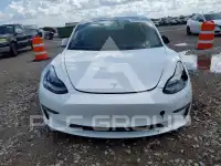 2021 Tesla Model 3 фото