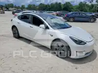 2021 Tesla Model 3 фото