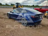 2021 Tesla Model 3 фото