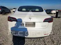 2021 Tesla Model 3 фото