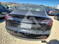 2021 Tesla Model 3 фото