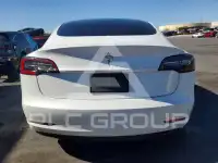 2021 Tesla Model 3 фото