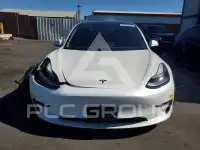 2021 Tesla Model 3 фото