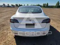2021 Tesla Model 3 фото