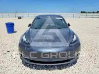 2021 Tesla Model 3 фото