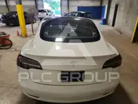 2021 Tesla Model 3 фото