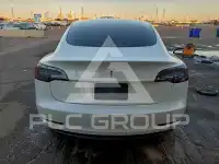 2021 Tesla Model 3 фото