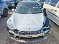 2021 Tesla Model 3 фото