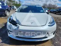 2021 Tesla Model 3 photo