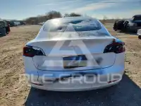 2021 Tesla Model 3 фото