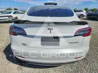 2021 Tesla Model 3 фото