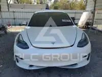 2021 Tesla Model 3 фото