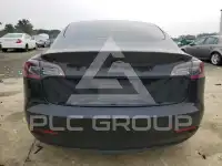 2021 Tesla Model 3 фото
