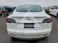 2021 Tesla Model 3 фото
