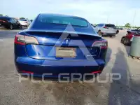 2021 Tesla Model 3 фото