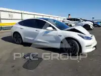 2021 Tesla Model 3 фото