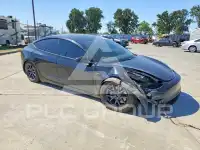 2021 Tesla Model 3 фото