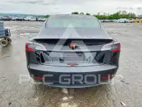2021 Tesla Model 3 фото