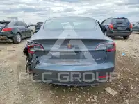 2021 Tesla Model 3 фото