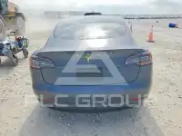 2021 Tesla Model 3 фото