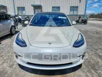 2021 Tesla Model 3 фото