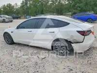 2021 Tesla Model 3 фото