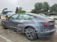 2021 Tesla Model 3 фото
