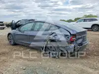 2021 Tesla Model 3 фото