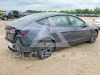 2021 Tesla Model 3 фото