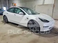 2021 Tesla Model 3 фото