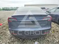 2021 Tesla Model 3 фото