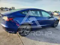 2021 Tesla Model 3 фото