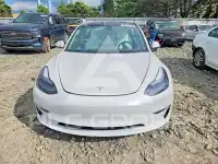 2021 Tesla Model 3 фото
