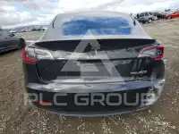 2021 Tesla Model 3 фото
