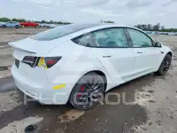 2021 Tesla Model 3 фото