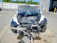 2021 Tesla Model 3 фото