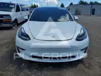 2021 Tesla Model 3 фото