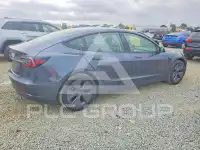 2021 Tesla Model 3 photo
