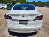 2021 Tesla Model 3 фото