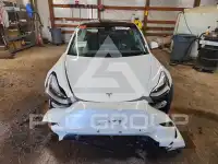 2021 Tesla Model 3 фото