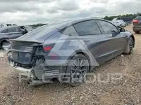 2021 Tesla Model 3 фото