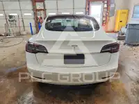 2021 Tesla Model 3 фото