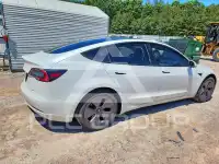 2021 Tesla Model 3 фото