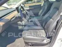 2021 Tesla Model 3 фото
